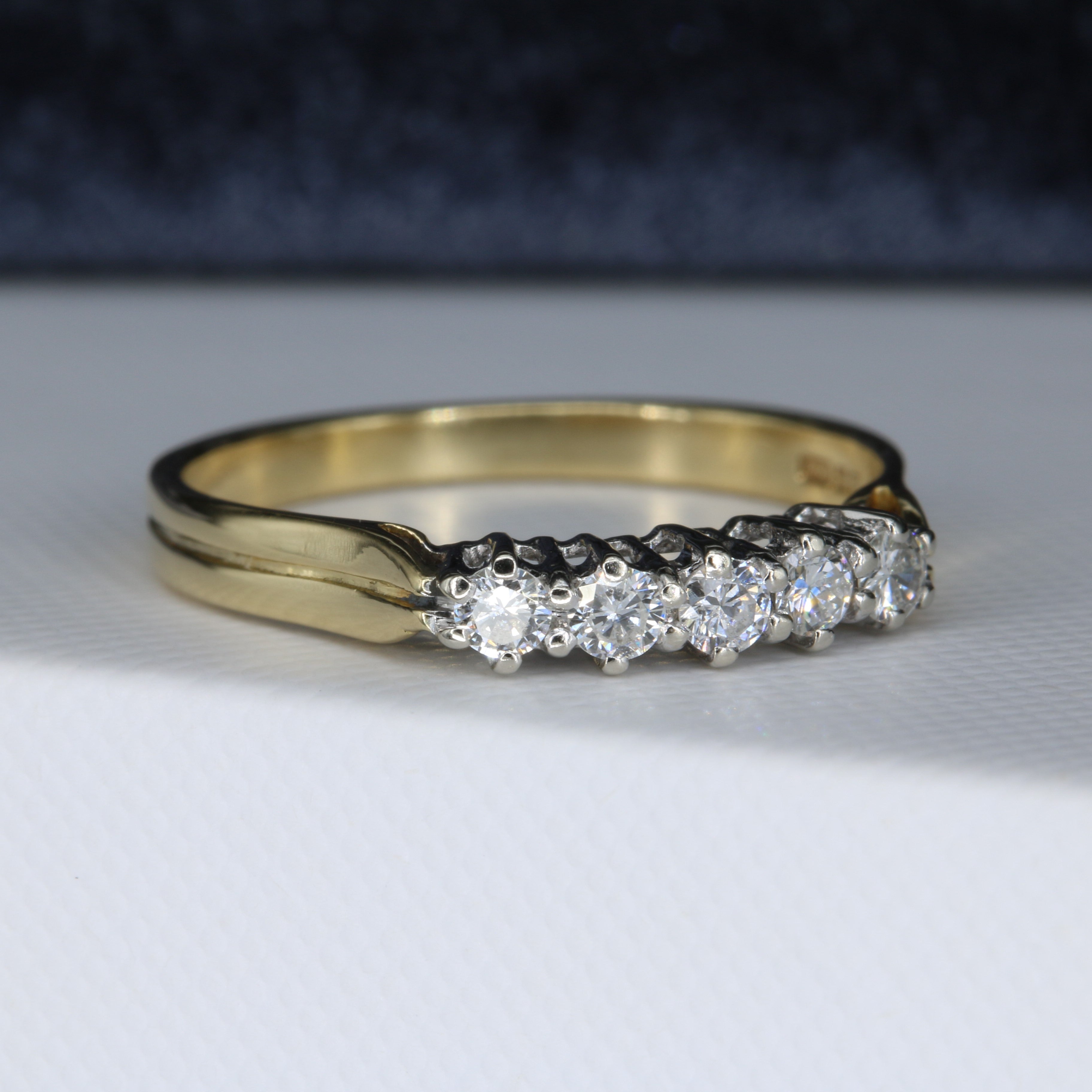 18ct Gold Diamond Ring Eternity Wedding Ring Size UK L US