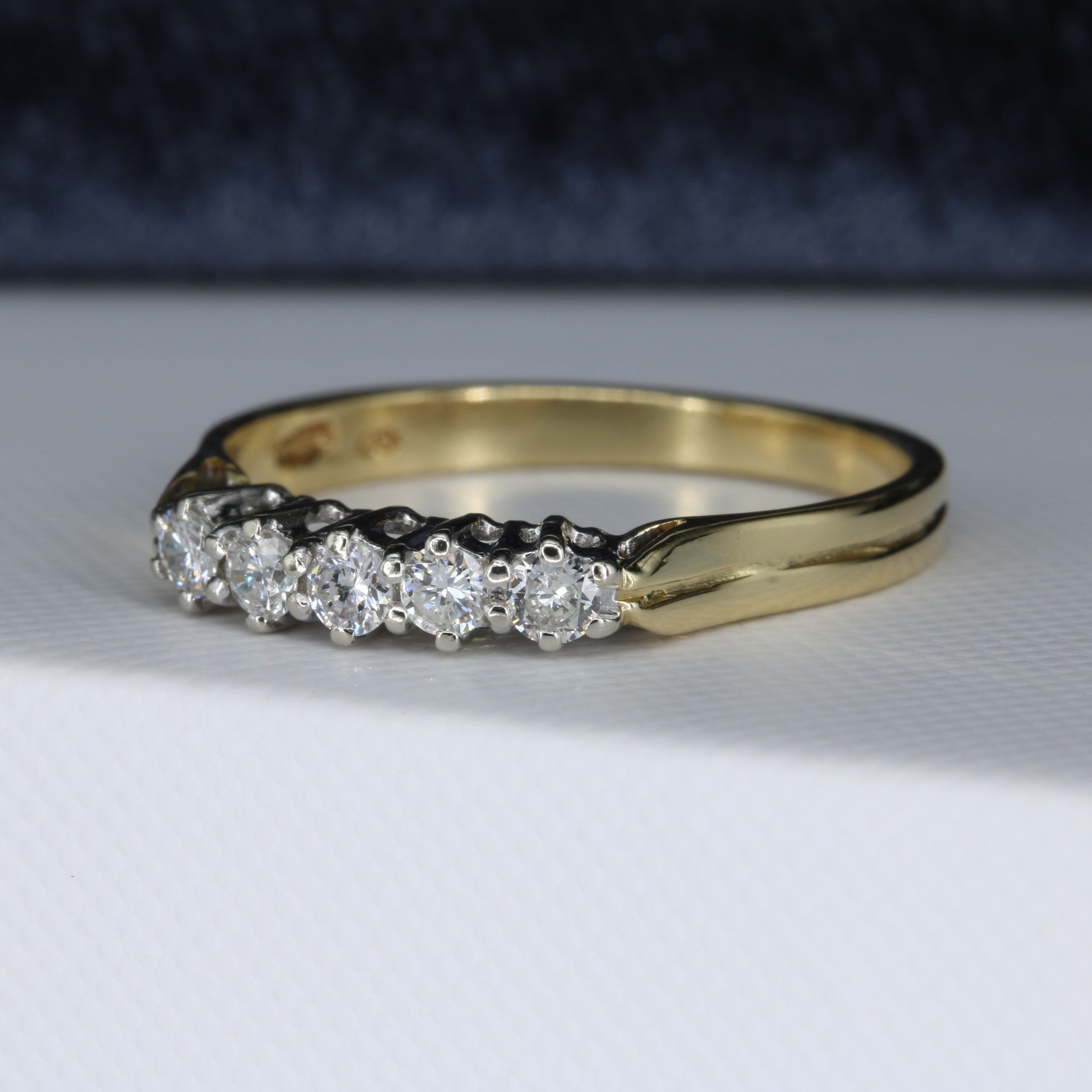 18ct Gold Diamond Ring Eternity Wedding Ring Size UK L US
